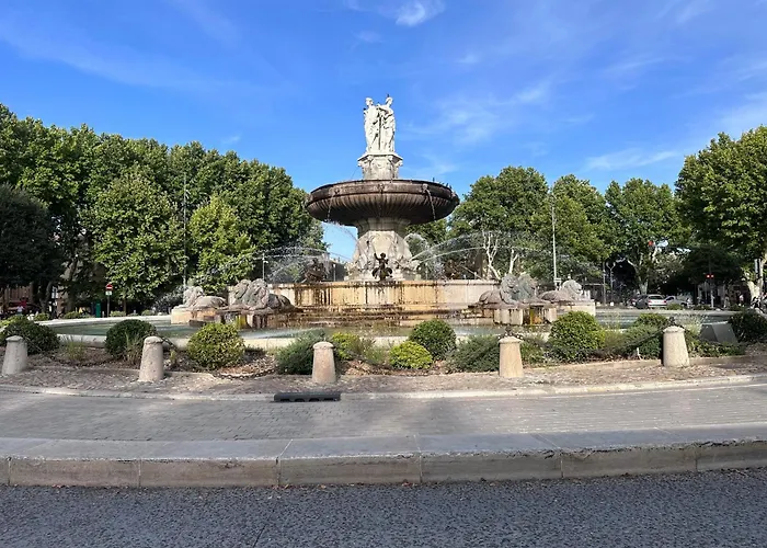 Joli Studio Le Clos D\'Aix Avec Grande Terrasse Piscine Et Parking Gratuit
